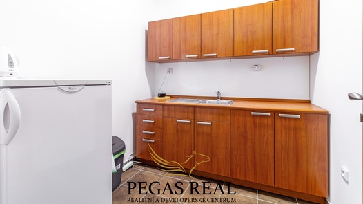 Pronájem kanceláře 67 m², Modřice