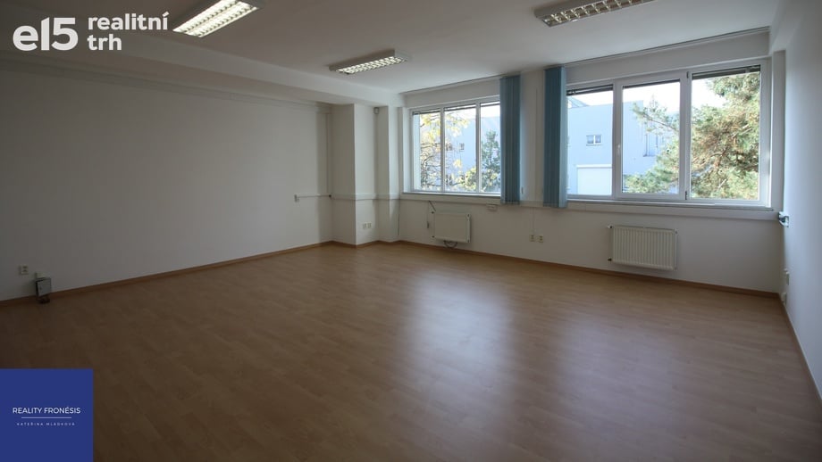 Pronájem kanceláře 36 m², Praha - Čakovice