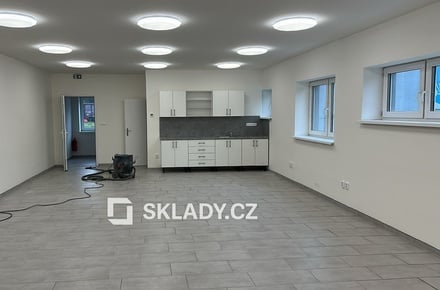 Pronájem kanceláře 160 m², Ostrava - Svinov