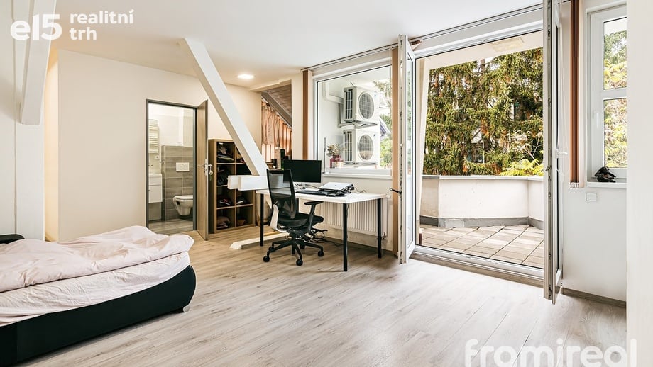 Pronájem bytu 1+kk 30 m², Brno - Pisárky