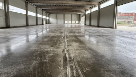 Pronájem skladu 919 m², Kladno