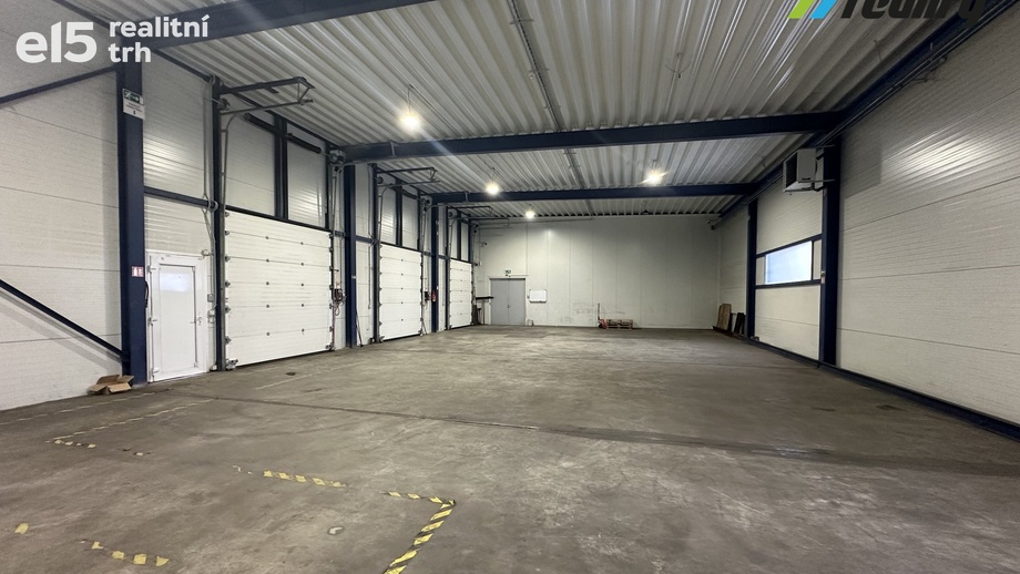 Pronájem skladu 414 m², Chlumec nad Cidlinou I