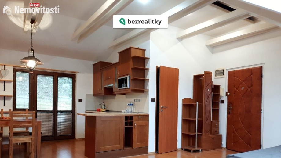 Prodej bytu 1+kk 39 m², Praha-Suchdol