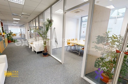 Pronájem kanceláře 220 m², Zlín