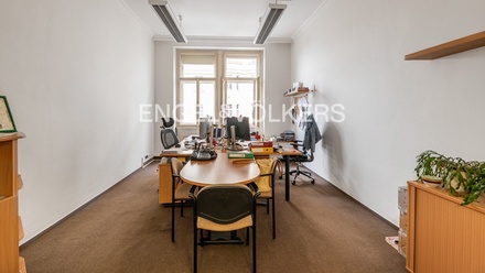 Pronájem kanceláře 325 m², Praha - Vinohrady