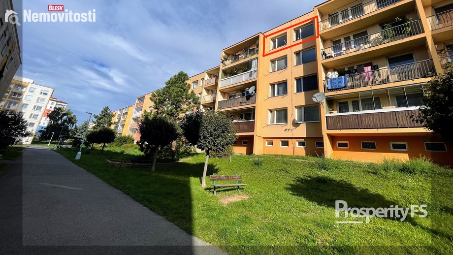 Pronájem bytu 1+1 33 m², Slaný