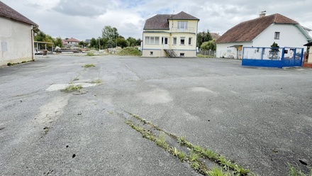 Prodej výrobního prostoru 1 500 m², Klatovy - Luby