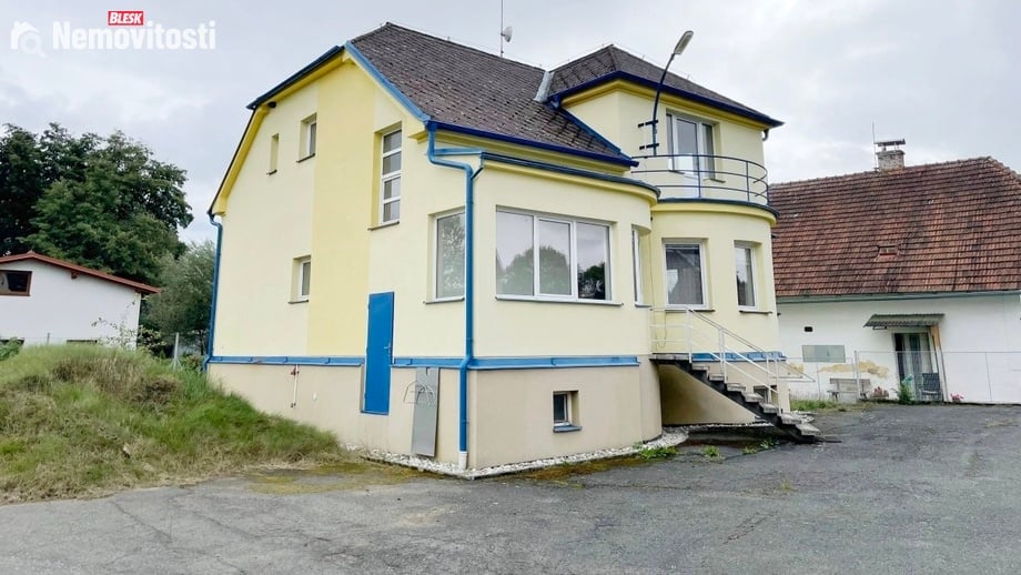 Prodej výrobního prostoru 1 500 m², Klatovy - Luby