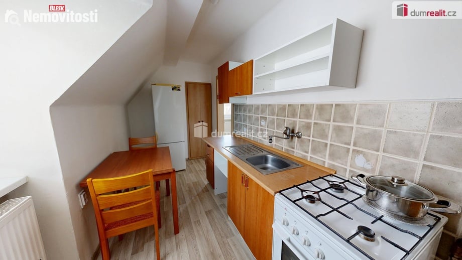 Pronájem bytu 2+1 33 m², Opava