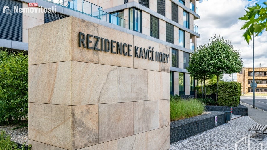 Pronájem bytu 1+kk 40 m², Praha 4, Podolí