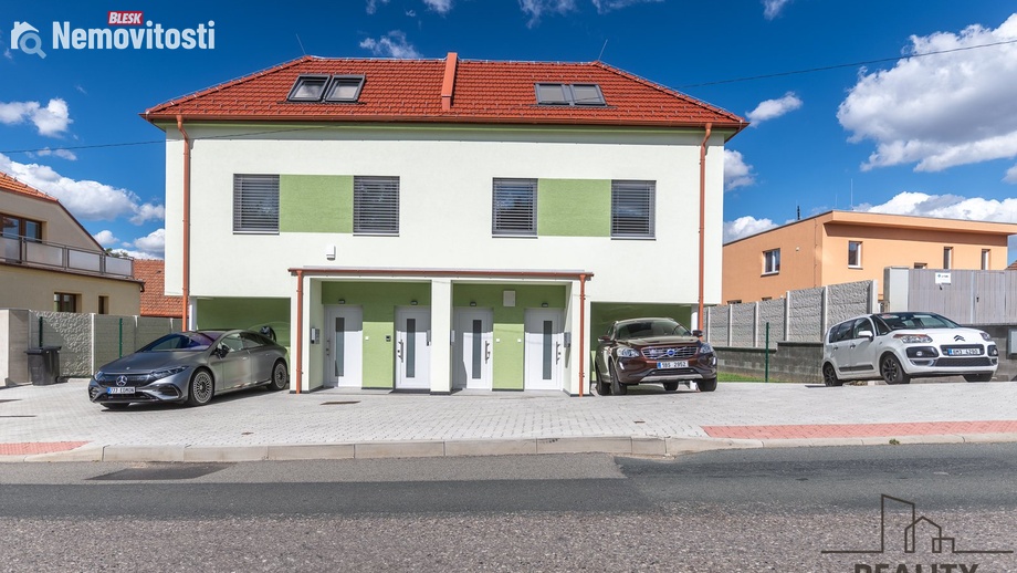 Prodej bytu 4+kk 170 m², Ostopovice