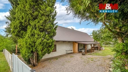 Prodej rodinného domu 200 m², Kladruby nad Labem