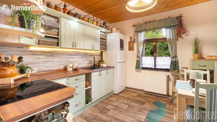 Prodej rodinného domu 180 m², Větřní