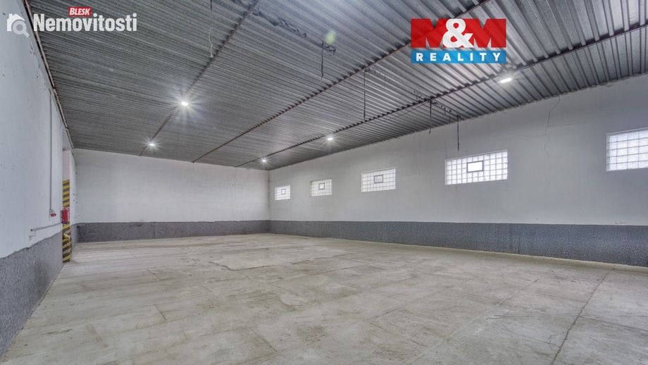Prodej skladu 1 605 m², Postřekov
