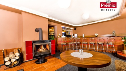 Prodej rodinného domu 599 m², Chvalovice