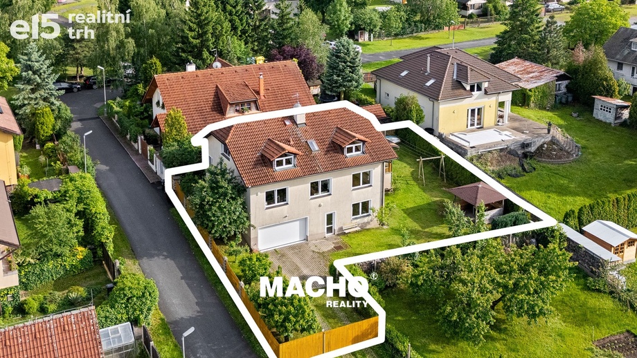 Prodej rodinného domu 333 m², Řitka