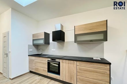 Pronájem bytu 3+kk 65 m², Malhostovice