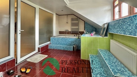 Prodej rodinného domu 400 m², Bor