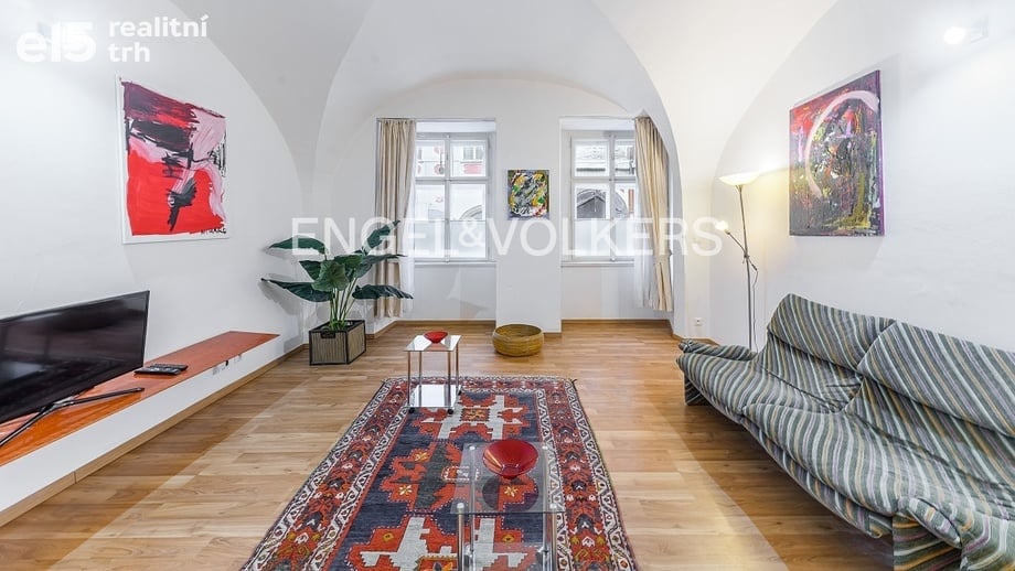 Pronájem bytu 2+kk 75 m², Praha - Malá Strana