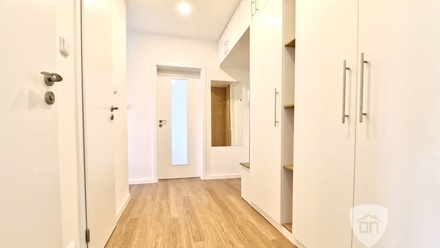 Pronájem bytu 2+1 55 m², Praha - Malešice