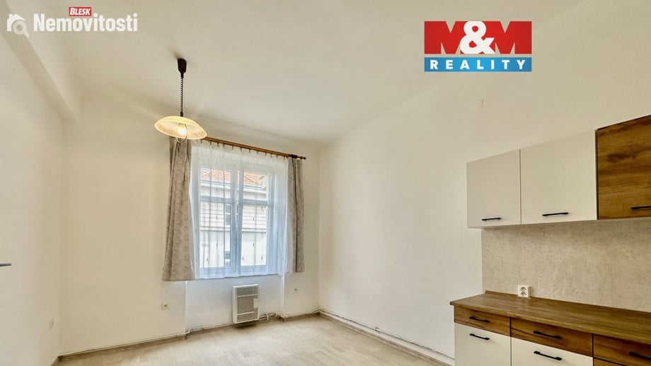 Pronájem bytu 2+kk 49 m², Praha 3