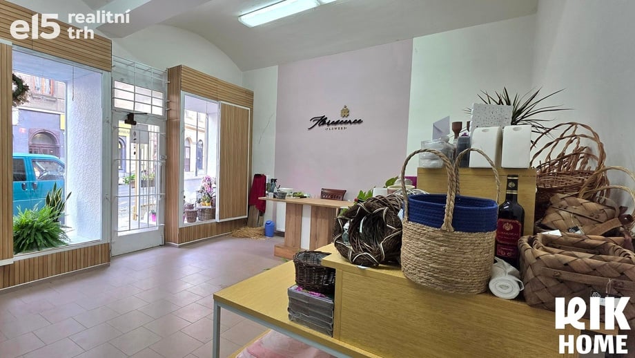 Pronájem obchodního prostoru 56 m², Praha 3