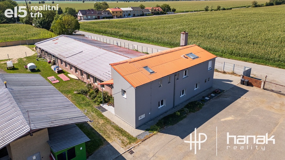 Prodej výrobního prostoru 900 m², Dolany