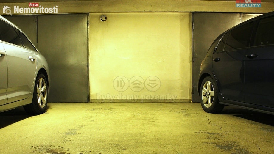 Pronájem garážového stání 10 m², Praha 7