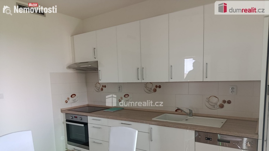 Pronájem bytu 3+kk 65 m², Praha 18