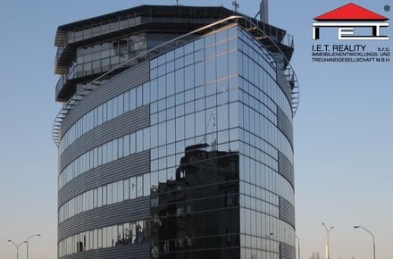 Pronájem kanceláře 303 m², Praha - Nusle