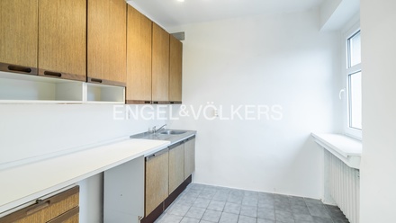 Pronájem kanceláře 147 m², Praha - Smíchov