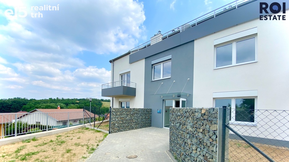 Pronájem bytu 2+kk 72 m², Neslovice