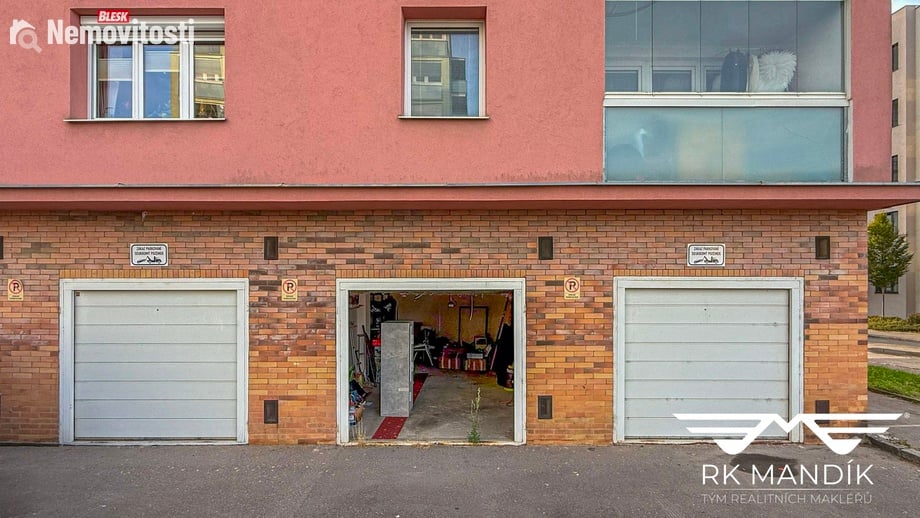 Pronájem garáže 22 m², Praha - Košíře