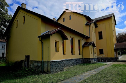 Prodej nemovitosti pro ubytování 1 624 m², Louny