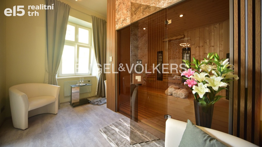 Pronájem komerční nemovitosti 612 m², Praha - Žižkov