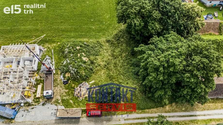 Prodej stavebního pozemku 703 m², Nová Ves