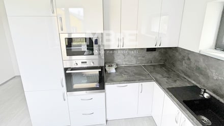 Pronájem rodinného domu 240 m², Dolní Lutyně