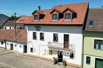 Prodej vinného sklepa 250 m², Bořetice