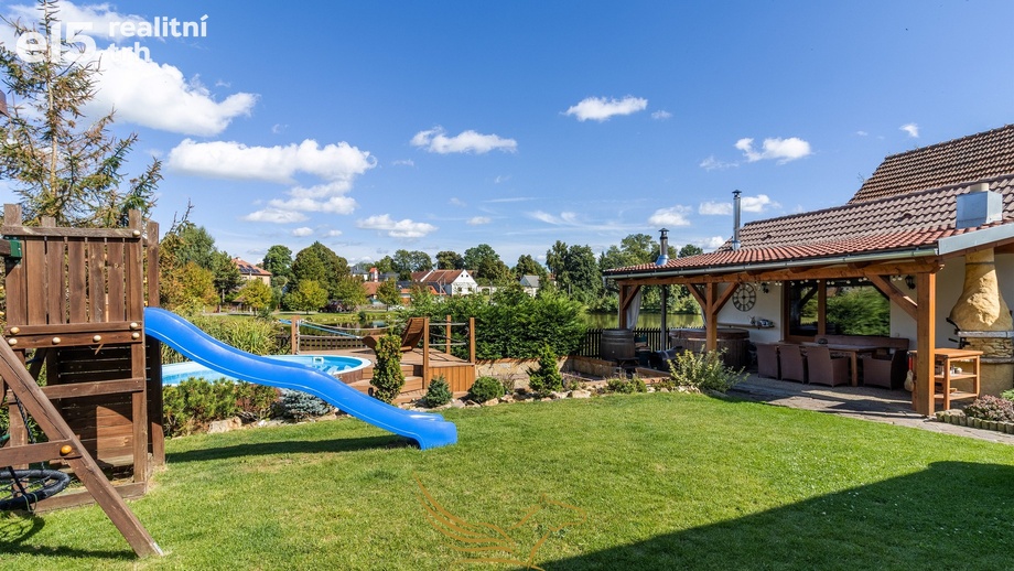 Prodej nemovitosti pro ubytování 130 m², Radkov