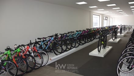 Pronájem kanceláře 400 m², Praha - Dolní Chabry