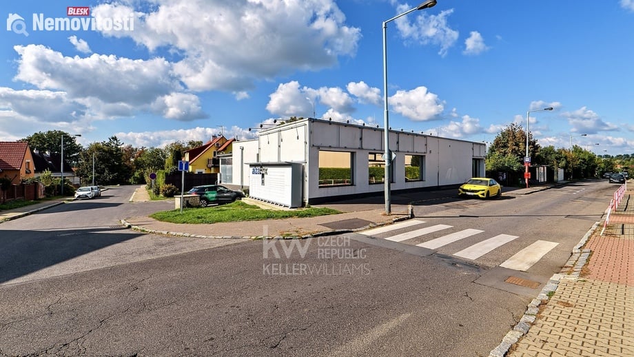 Pronájem kanceláře 400 m², Praha - Dolní Chabry