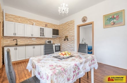 Prodej rodinného domu 150 m², Šumná