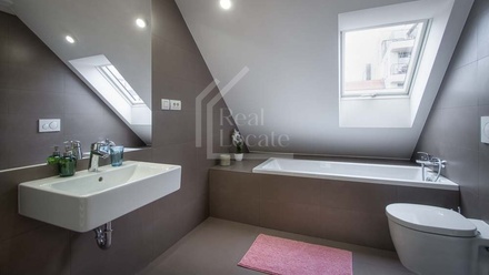 Pronájem bytu 2+kk 78 m², Praha - Karlín