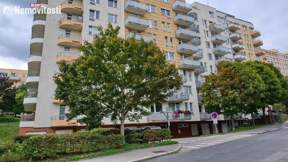 Pronájem bytu 2+kk 56 m², Praha 17