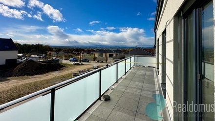 Prodej bytu 4+kk 99 m², Vráto