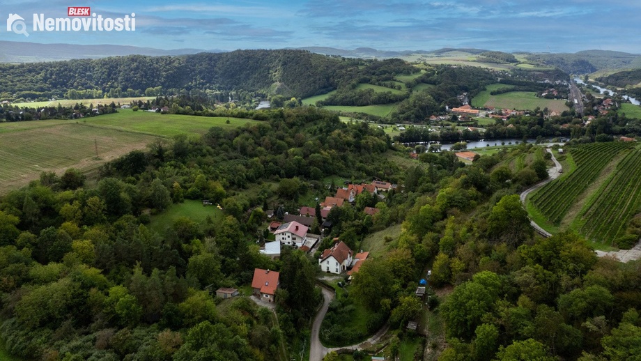 Prodej zahrady 1 508 m², Karlštejn