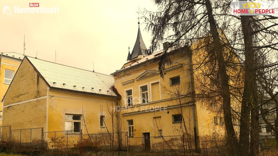 Prodej činžovního domu 750 m², Mariánské Lázně - Úšovice