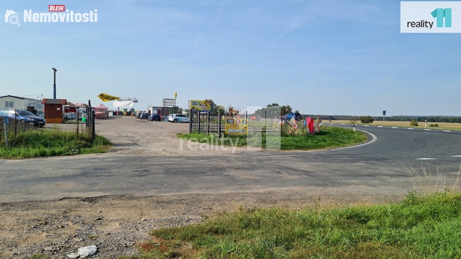 Pronájem specifického pozemku 1 200 m², Libenice