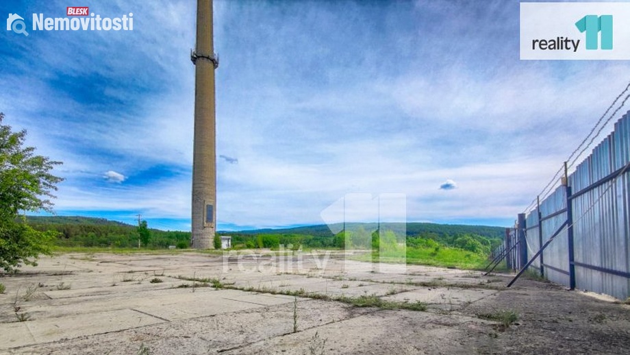 Pronájem komerčního pozemku 1 851 m², Strašice