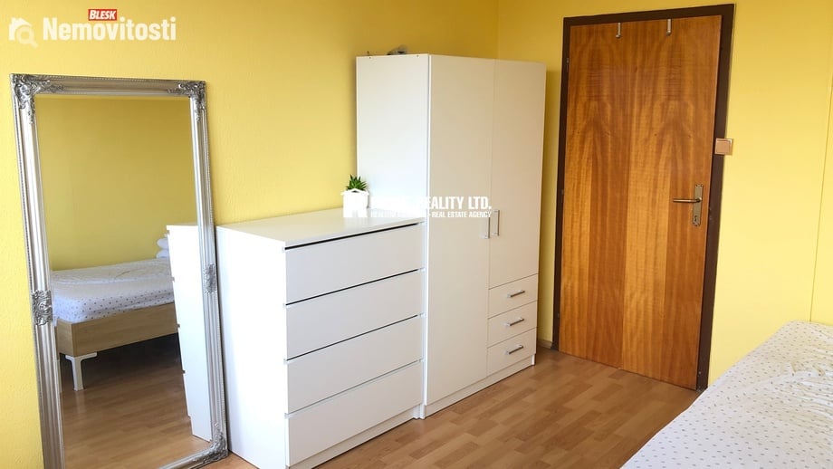Pronájem pokoje 14 m², Praha - Modřany